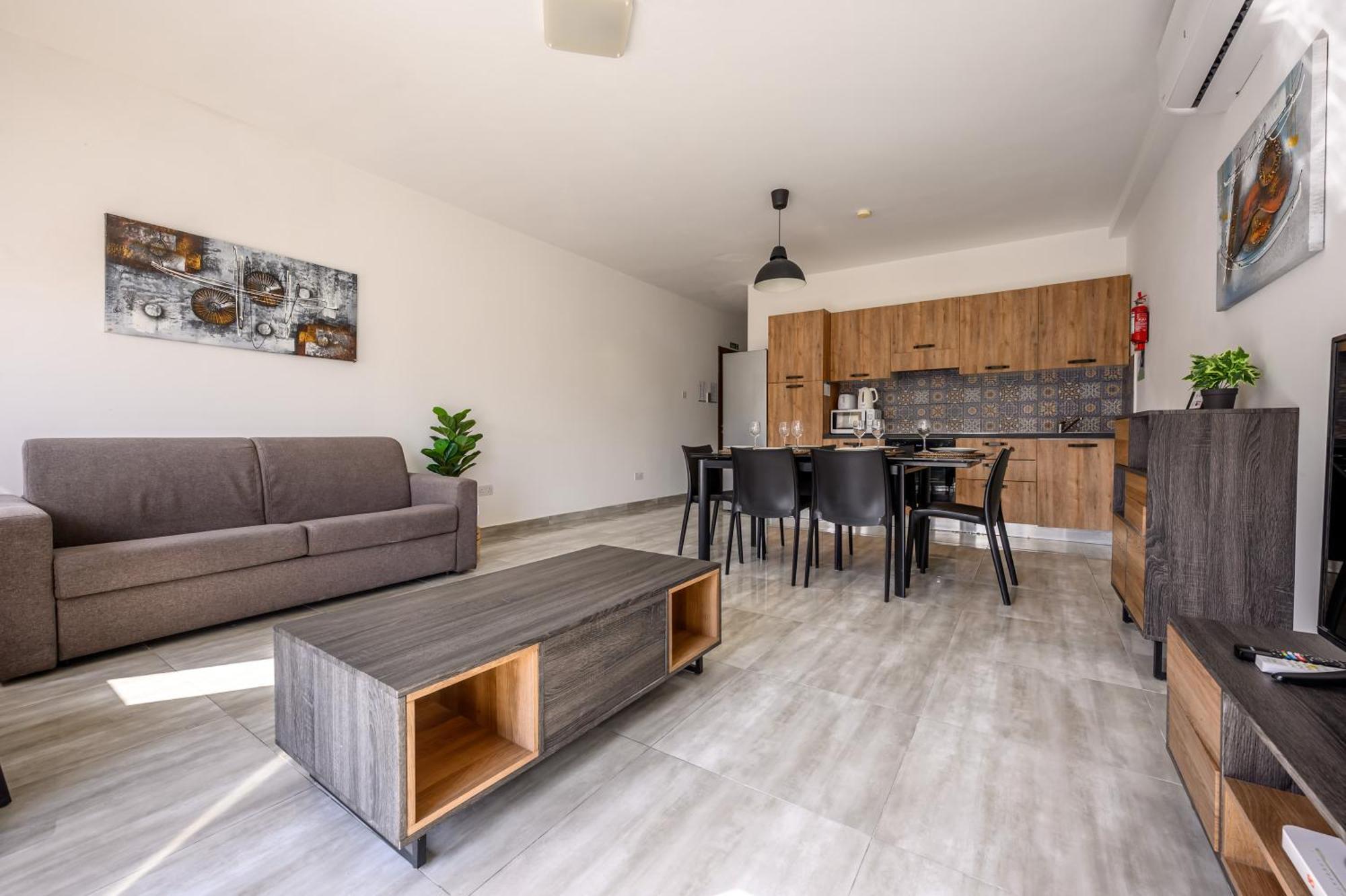 F11 Room 3, Private Room Two Single Beds Shared Bathroom In Shared Flat Msida Dış mekan fotoğraf